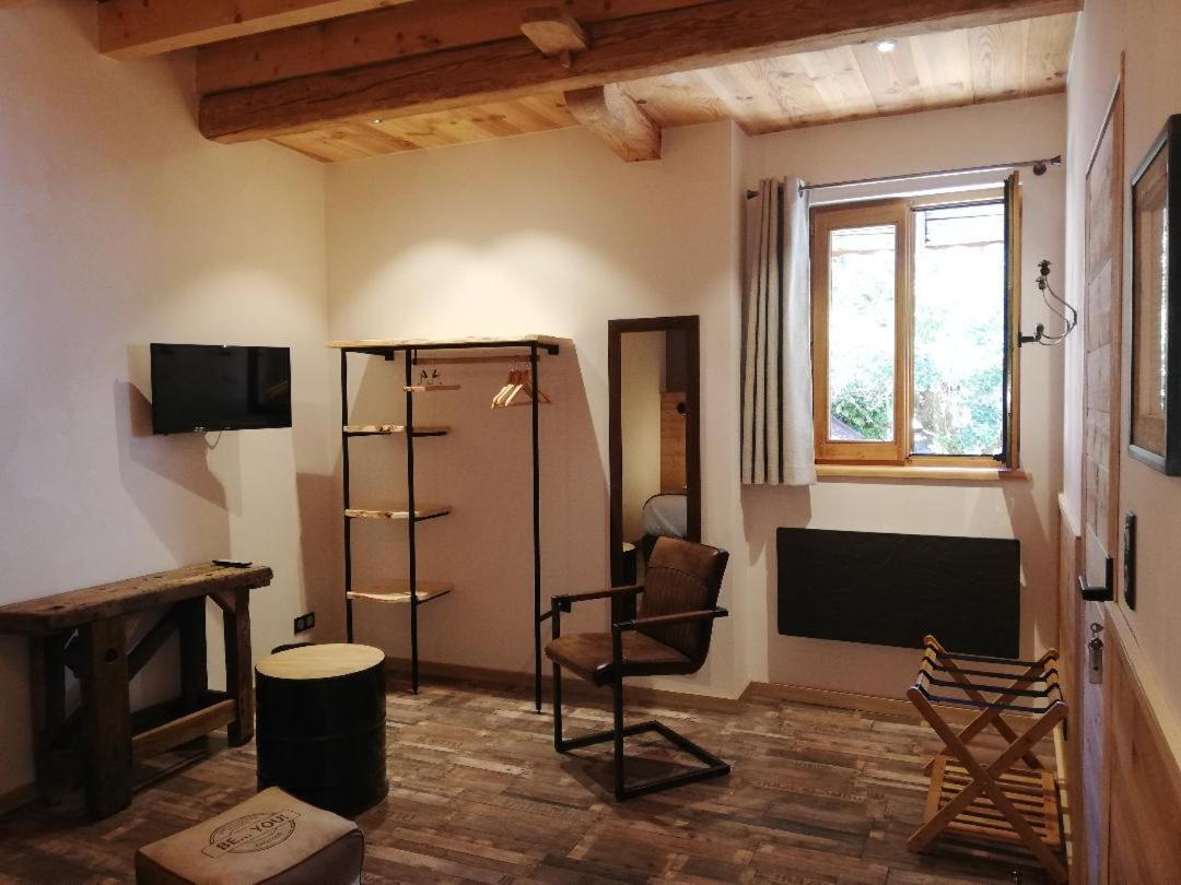 Un R De Memises Bed & Breakfast Thollon-les-Memises Bagian luar foto